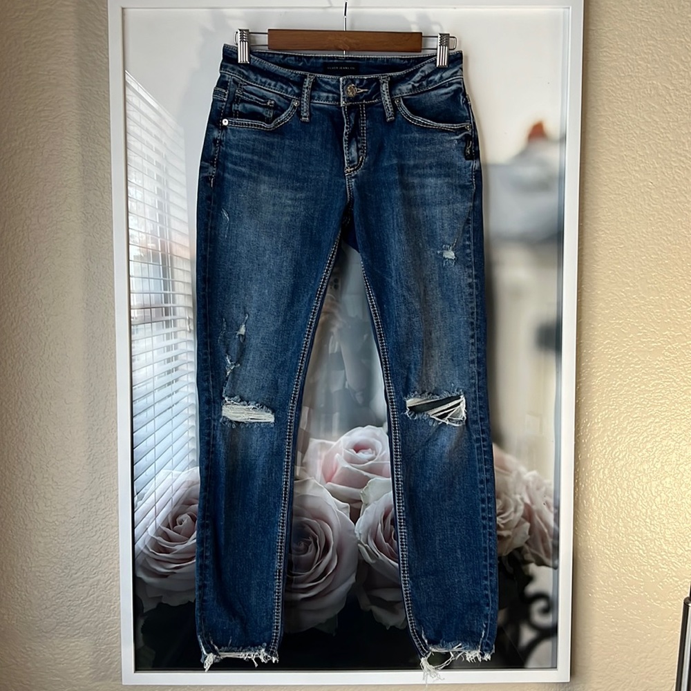 Relaxed and Trendy: Silver Jeans Co. Boyfriend Jeans - Size W26/L27
